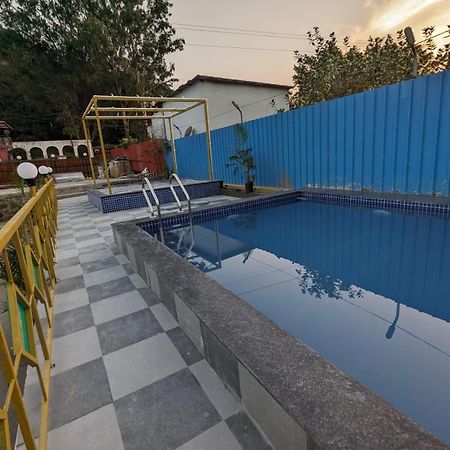 Blue Bell Homestay Лонавала Екстериор снимка