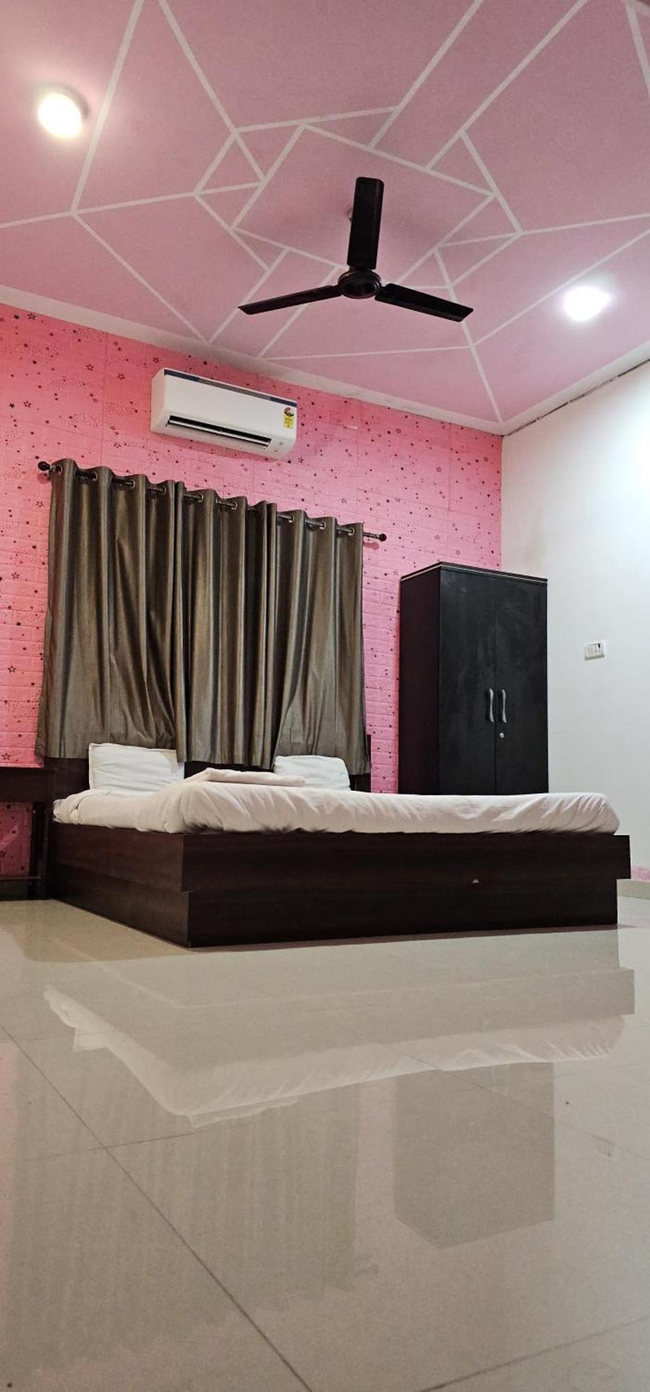 Blue Bell Homestay Лонавала Екстериор снимка
